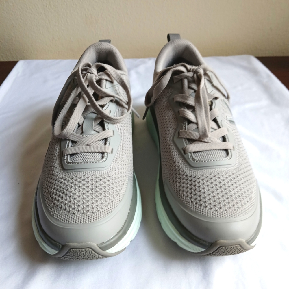 Vionic Walk Max Comfort Sneakers 8.5M
